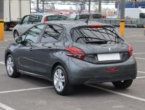 Peugeot 208 - 2016