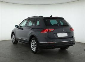 Volkswagen Tiguan - 2020