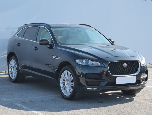 Jaguar F-Pace 2017