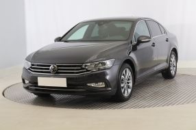 Volkswagen Passat - 2022