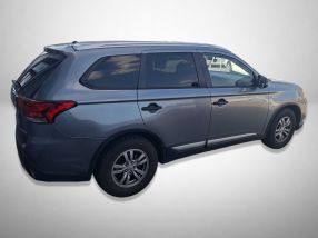 Mitsubishi Outlander - 2016