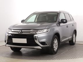 Mitsubishi Outlander - 2016