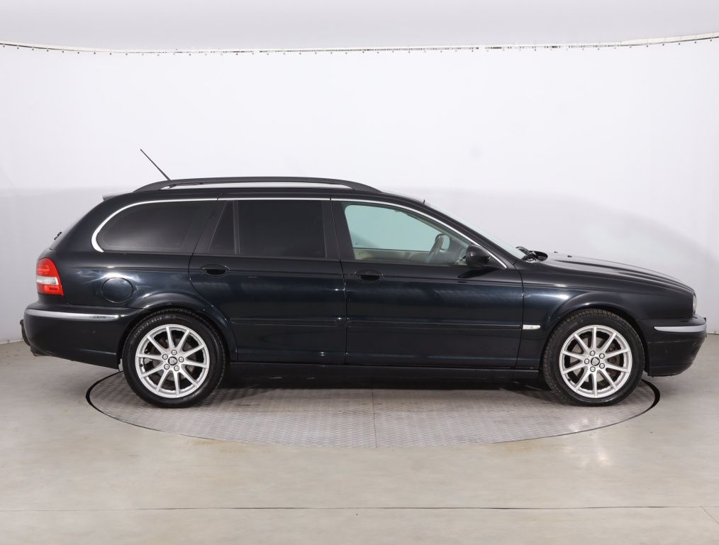 Jaguar X-Type