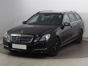 Mercedes-Benz E - 2011