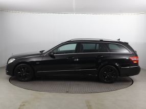 Mercedes-Benz E - 2011