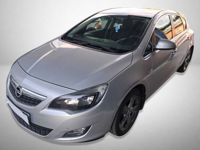 Opel Astra 2012