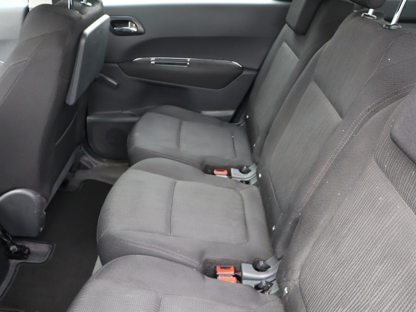 Peugeot 5008, 2010