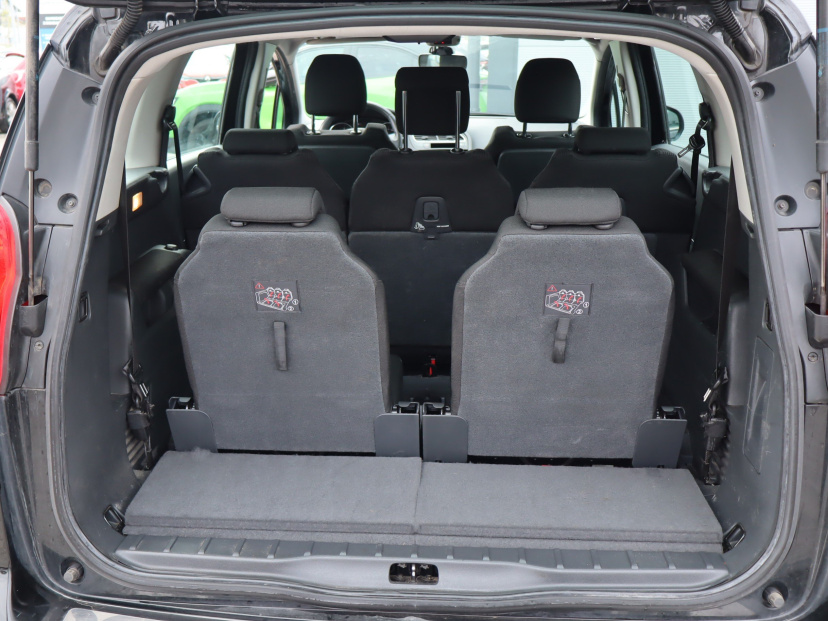 Peugeot 5008, 2010