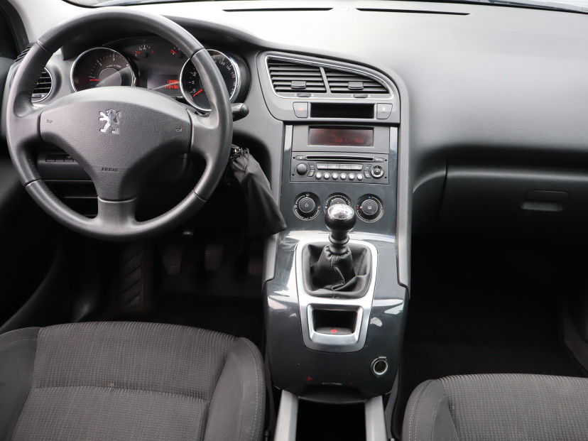Peugeot 5008, 2010