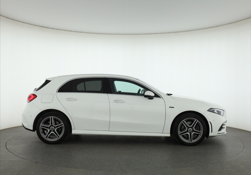 Mercedes-Benz A