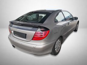 Mercedes-Benz C - 2003