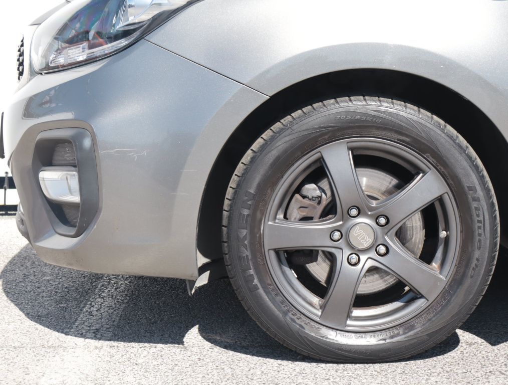 Kia Carens