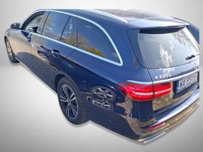 Mercedes-Benz E - 2021