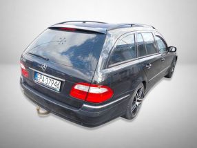 Mercedes-Benz E - 2003