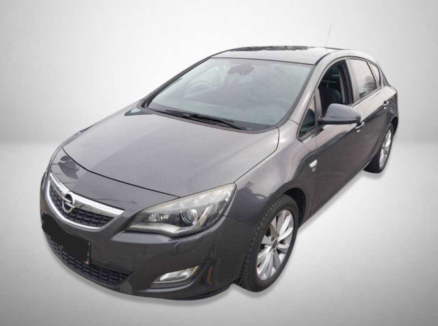 Opel Astra 2012