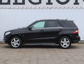 Mercedes-Benz ML - 2011