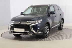 Mitsubishi Outlander - 2018