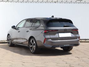 Opel Astra - 2025