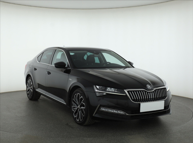 Skoda Superb 2021