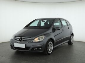 Mercedes-Benz B - 2011