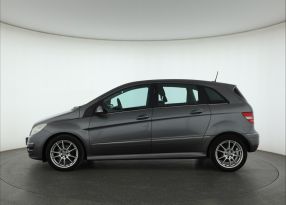 Mercedes-Benz B - 2011