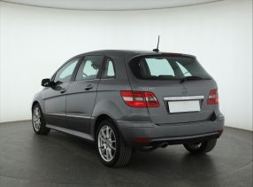 Mercedes-Benz B - 2011