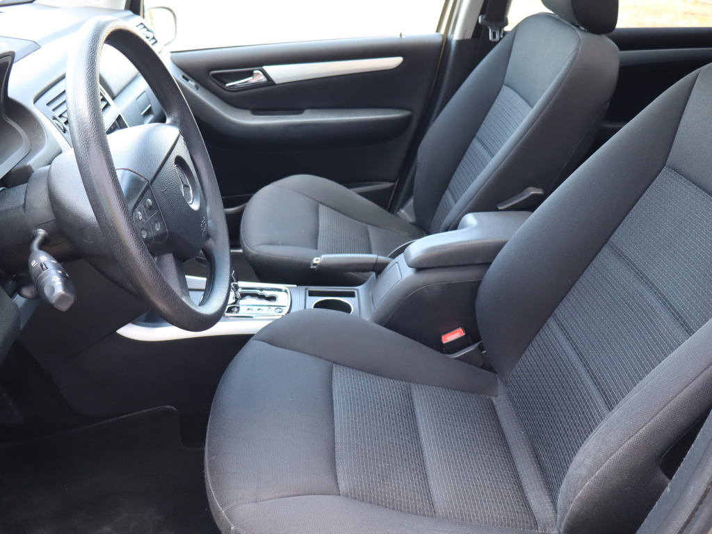Mercedes-Benz B