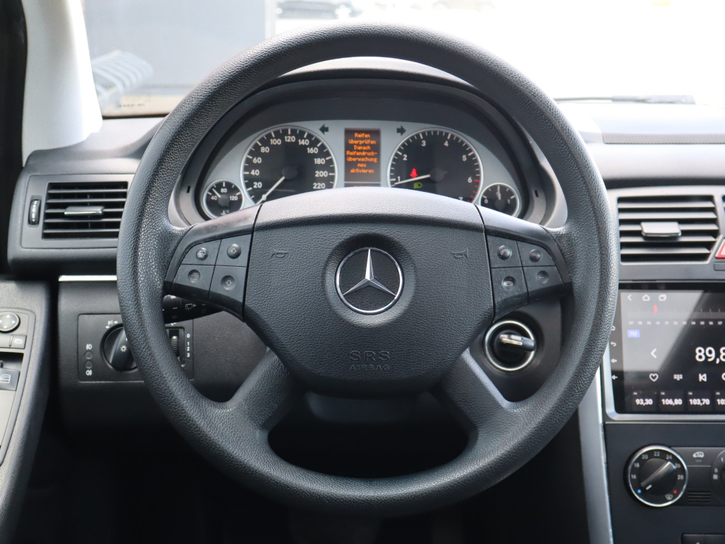 Mercedes-Benz B