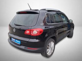 Volkswagen Tiguan - 2010