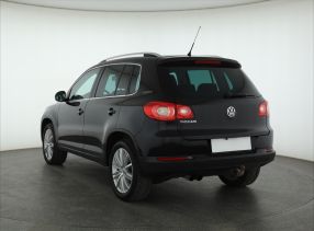 Volkswagen Tiguan - 2010