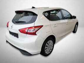 Nissan Pulsar - 2015