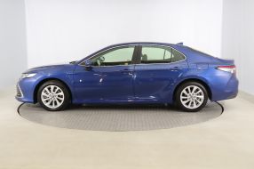 Toyota Camry - 2022