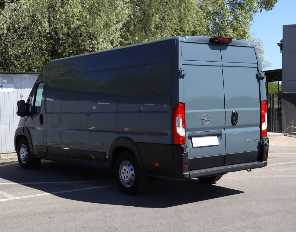 Opel Movano