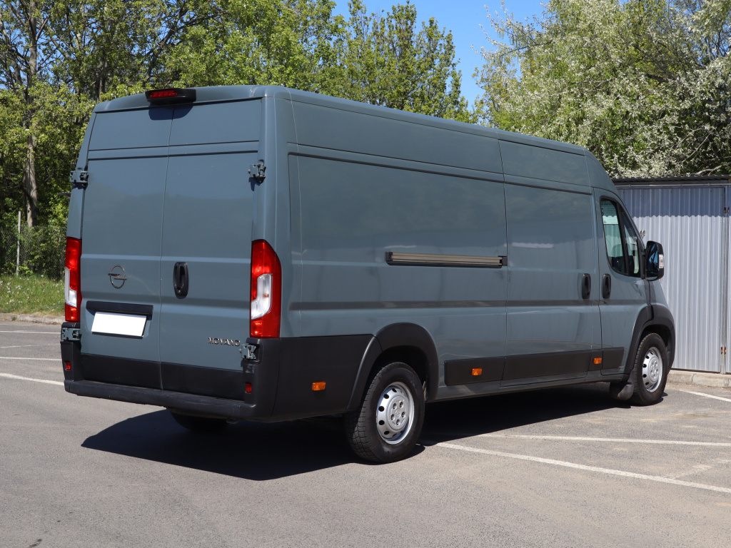 Opel Movano