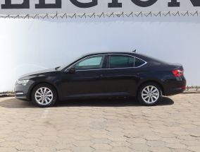 Škoda Superb - 2021