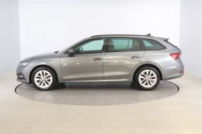 Škoda Octavia - 2022
