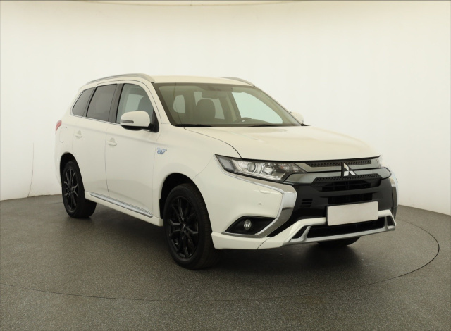 Mitsubishi Outlander 2020