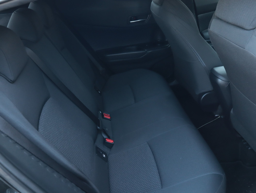 Toyota C-HR, 2018