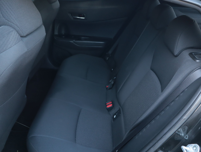 Toyota C-HR, 2018