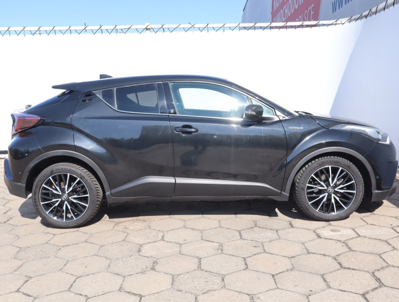 Toyota C-HR, 2018