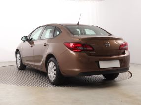 Opel Astra - 2015