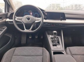 Volkswagen Golf - 2021