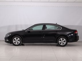 Volkswagen Passat - 2016
