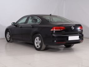 Volkswagen Passat - 2016