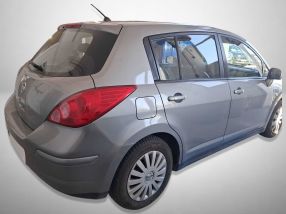 Nissan Tiida - 2008