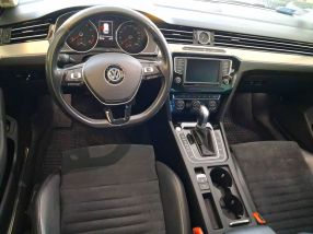 Volkswagen Passat - 2015