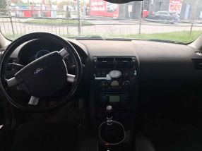 Ford Mondeo - 2001