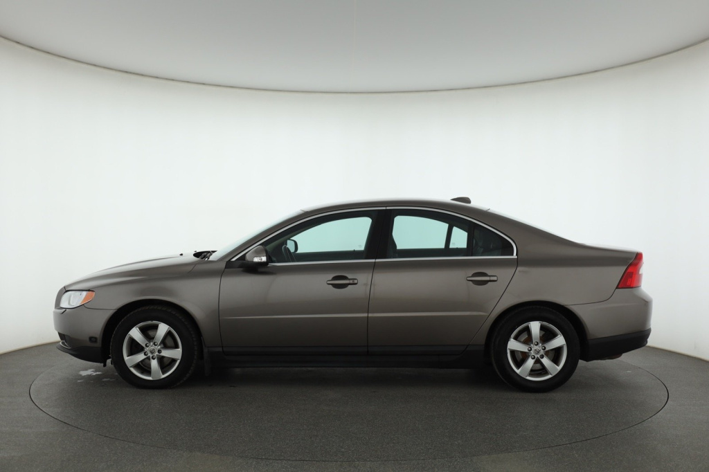 Volvo S80