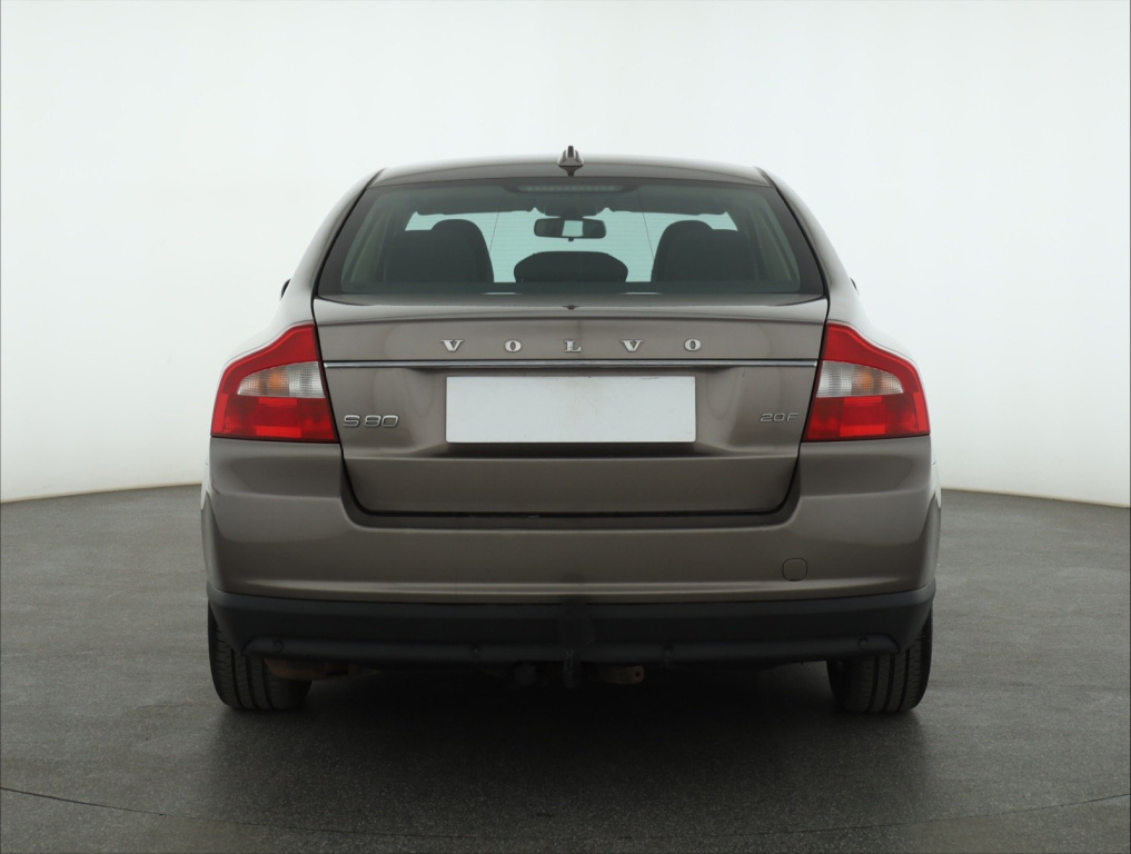 Volvo S80