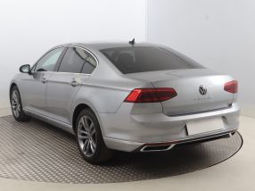 Volkswagen Passat - 2020